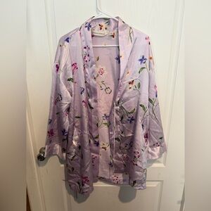 Victoria's Secret Lavender Floral Robe